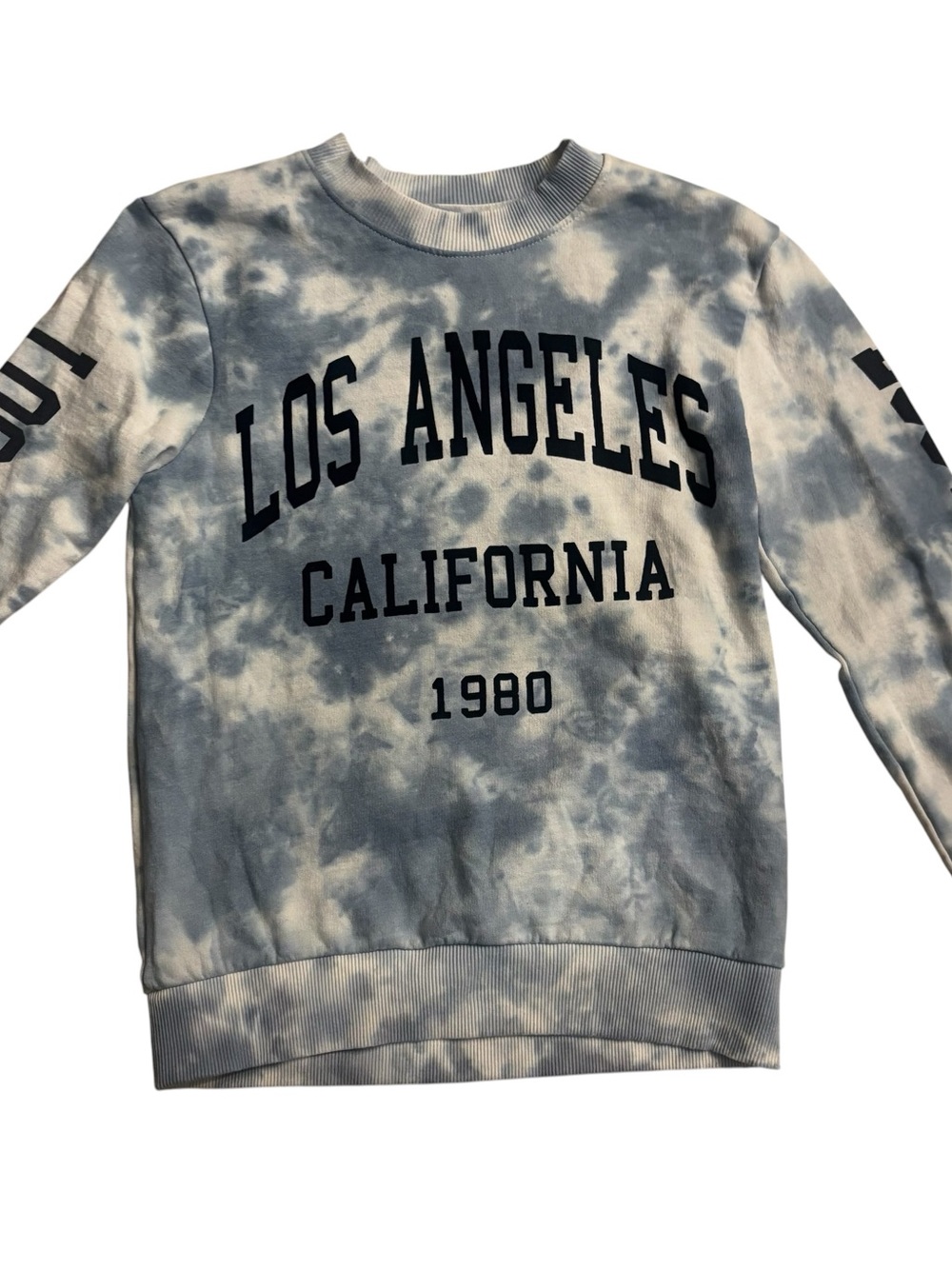 On Fire Sz Small Women Crewneck Graphic Blue And White Sweater